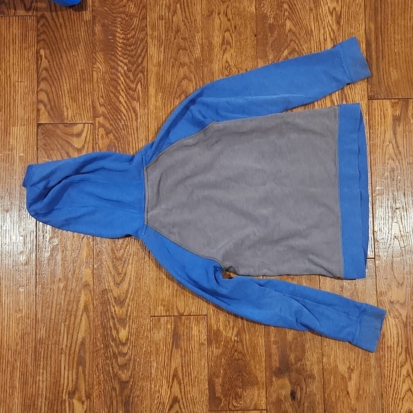 UA Hoodie - GUC - Picture 3 of 4